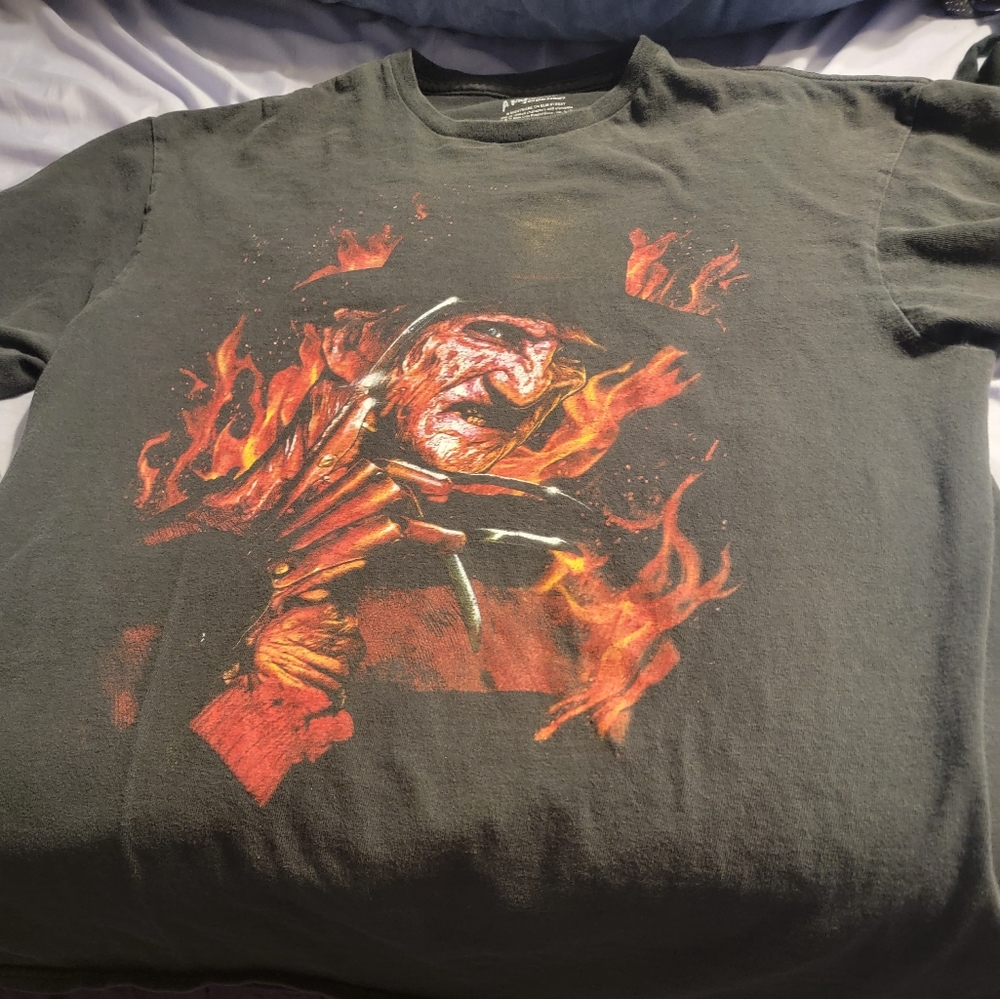 Nightmare on Elm Street TShirt Large
